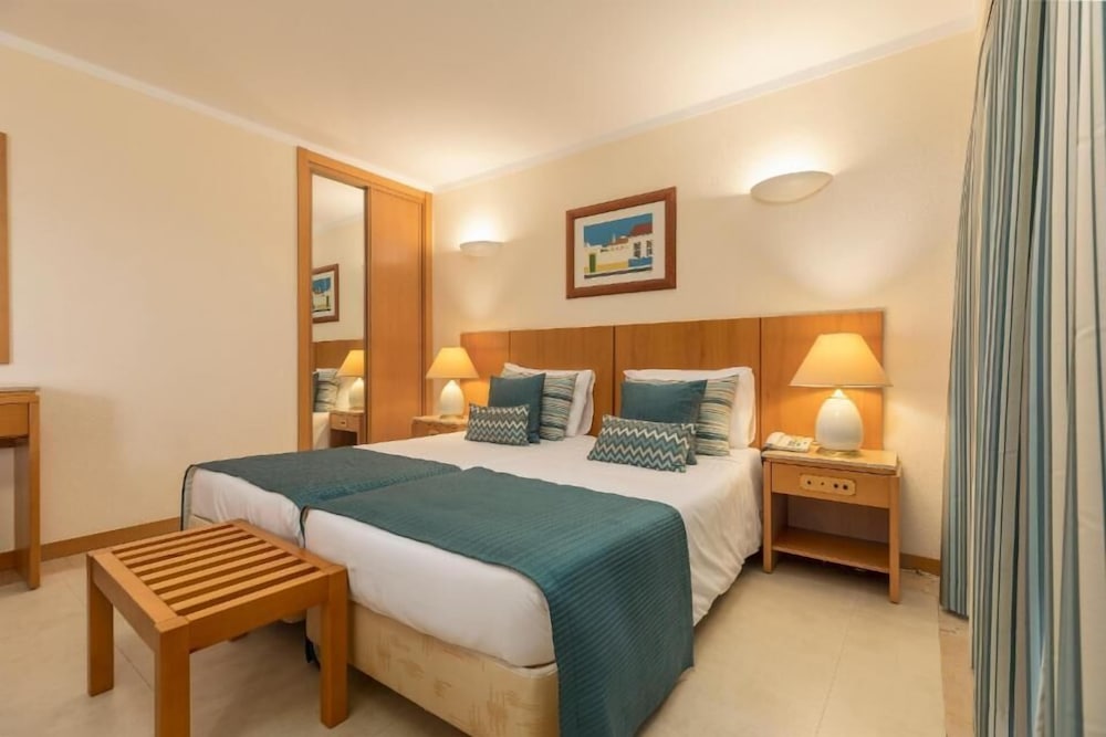 Interpass VAU Hotel & Apartaments — Hotel rooms in Portimão, Faro