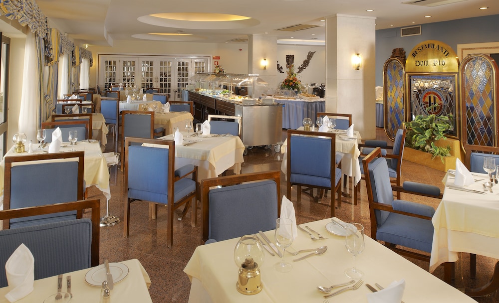 Hotel Apartamento Brisa Sol — Restaurant & bars in Albufeira, Faro
