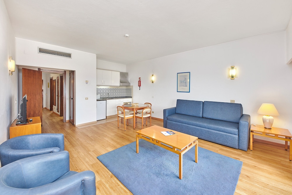 Hotel Apartamento Brisa Sol — Hotel rooms in Albufeira, Faro