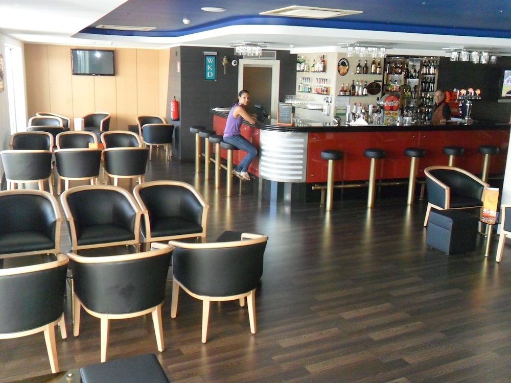 Hotel Apartamento Brisa Sol — Restaurant & bars in Albufeira, Faro