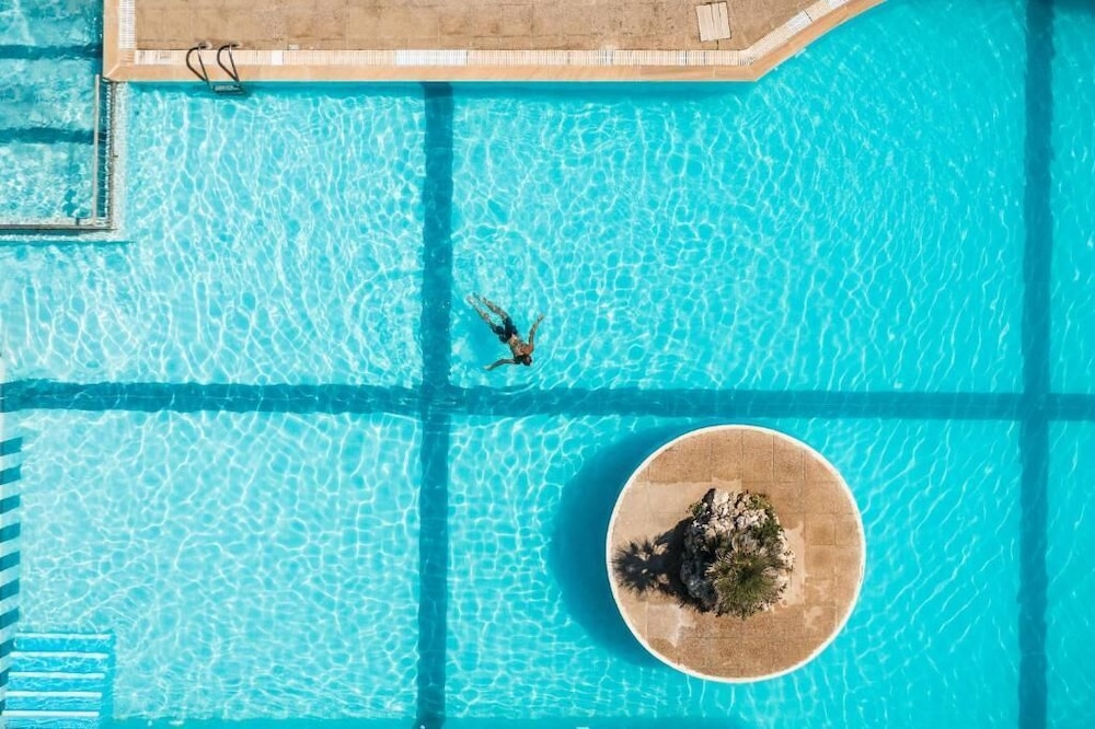 Akron Seascape Resort by Anayia All Inclusive Resorts — Swimming pool in Sidari, Ionian Islands