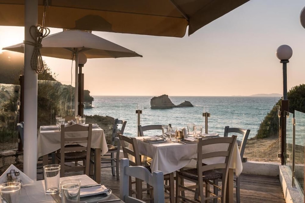 Akron Seascape Resort by Anayia All Inclusive Resorts — Restaurant & bars in Sidari, Ionian Islands