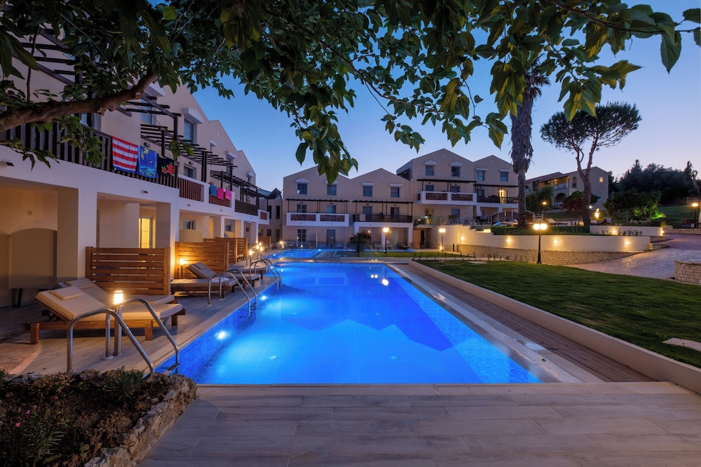 Akron Seascape Resort by Anayia All Inclusive Resorts — Swimming pool in Sidari, Ionian Islands