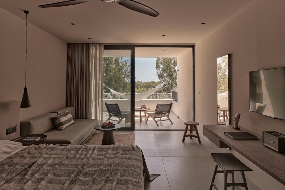 Theros All Suite Hotel - Adults Only — Hotel rooms in Kos Town, South Aegean