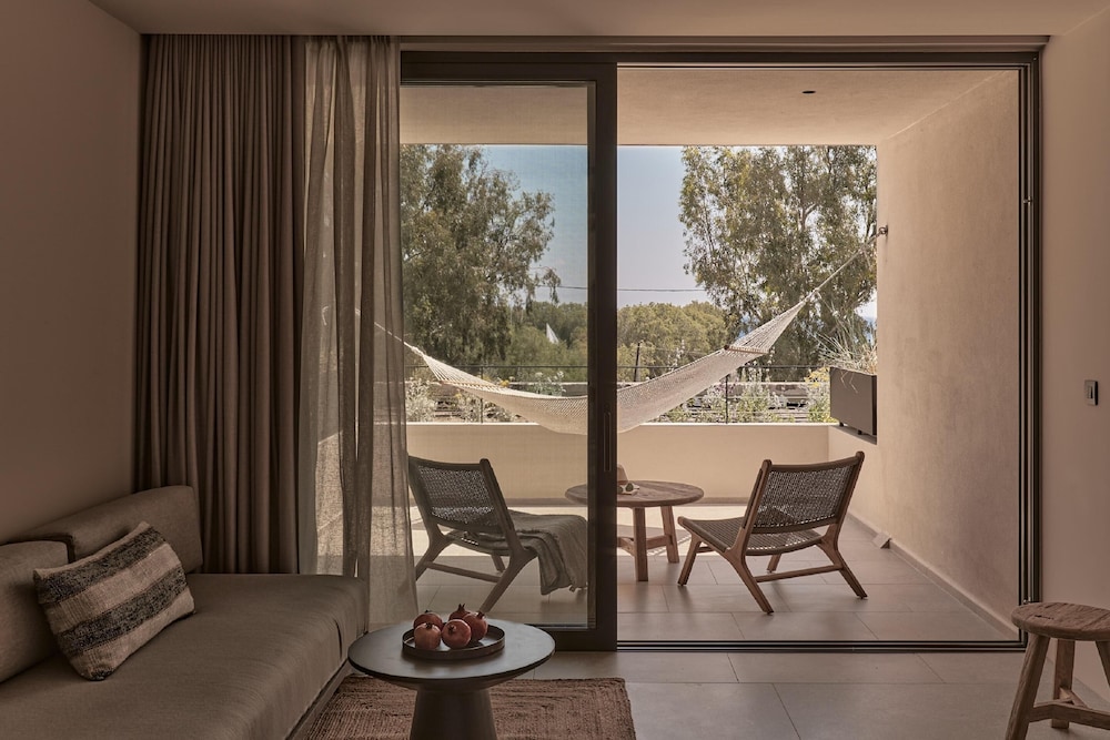 Theros All Suite Hotel - Adults Only — Hotel rooms in Kos Town, South Aegean
