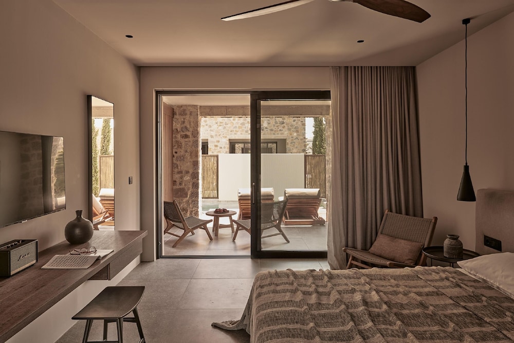 Theros All Suite Hotel - Adults Only — Hotel rooms in Kos Town, South Aegean