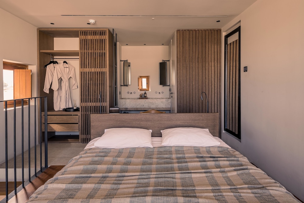 Theros All Suite Hotel - Adults Only — Hotel rooms in Kos Town, South Aegean