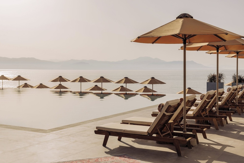 Cabo — Swimming pool in Lefkimmi (Corfu), Ionian Islands