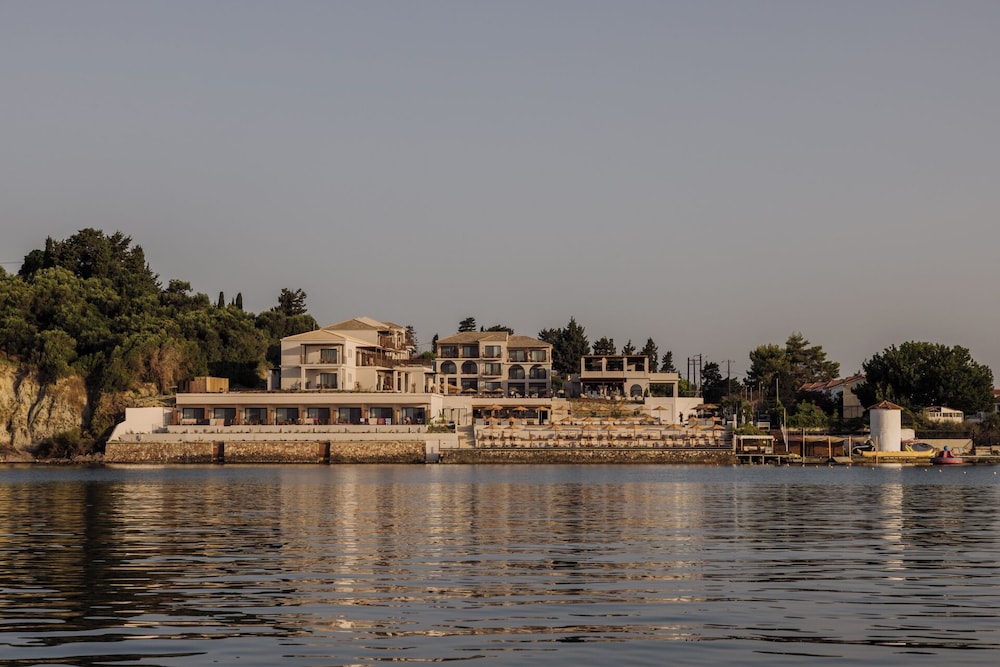 Cabo — Hotel building in Lefkimmi (Corfu), Ionian Islands