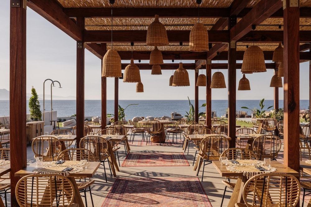 Cabo — Restaurant & bars in Lefkimmi (Corfu), Ionian Islands