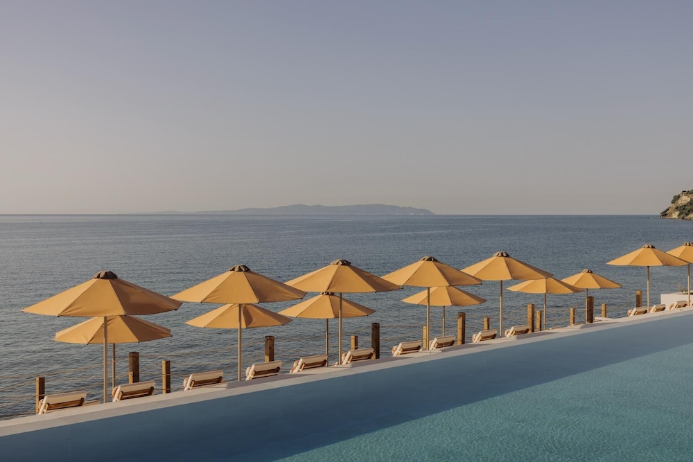 Cabo — Swimming pool in Lefkimmi (Corfu), Ionian Islands