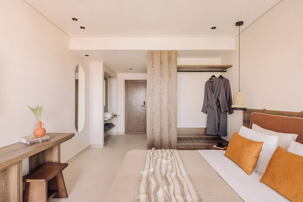 Cabo — Hotel rooms in Lefkimmi (Corfu), Ionian Islands