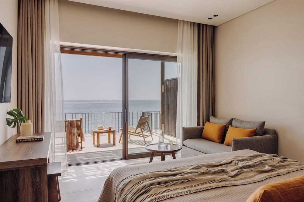 Cabo — Hotel rooms in Lefkimmi (Corfu), Ionian Islands
