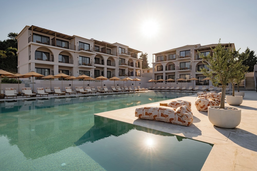Cabo — Swimming pool in Lefkimmi (Corfu), Ionian Islands
