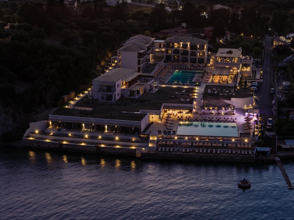 Cabo — Hotel building in Lefkimmi (Corfu), Ionian Islands