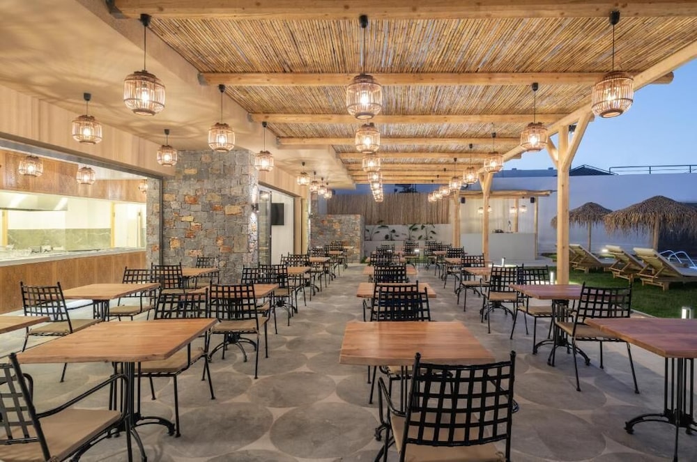 Golden Bee Lifestyle — Restaurant & bars in Stalida