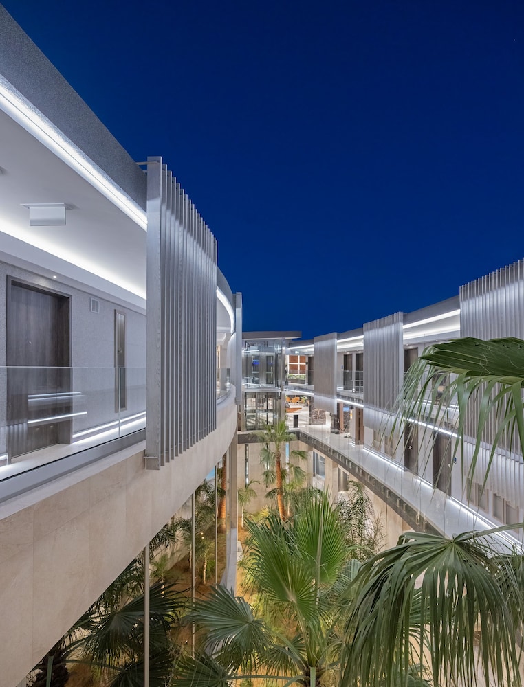 Nautilux Rethymno by Mage Hotels — Hotel building in Rethymnon