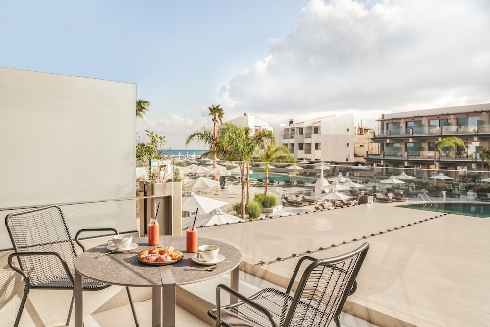 Nautilux Rethymno by Mage Hotels — Hotel building in Rethymnon