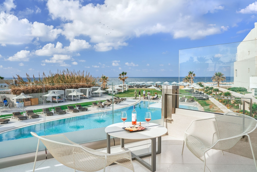 Nautilux Rethymno by Mage Hotels — Swimming pool in Rethymnon