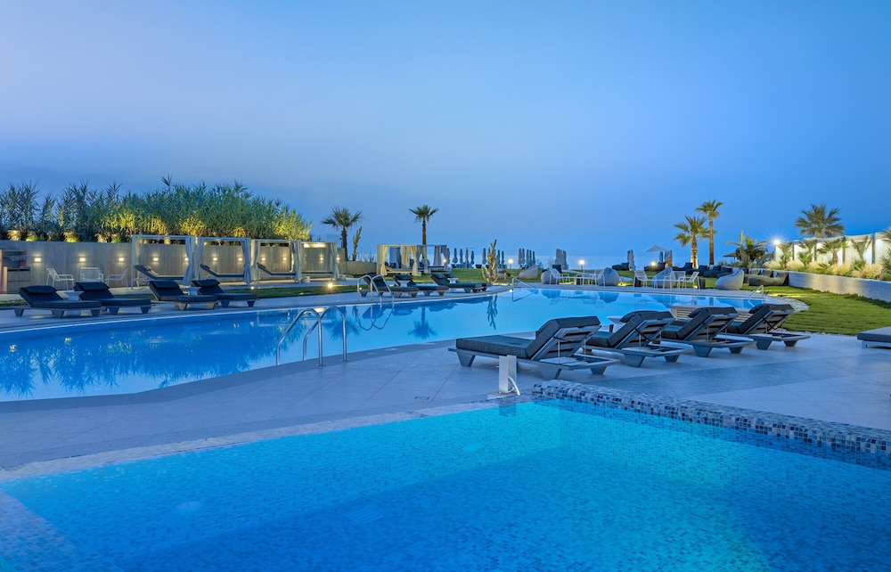 Nautilux Rethymno by Mage Hotels — Swimming pool in Rethymnon