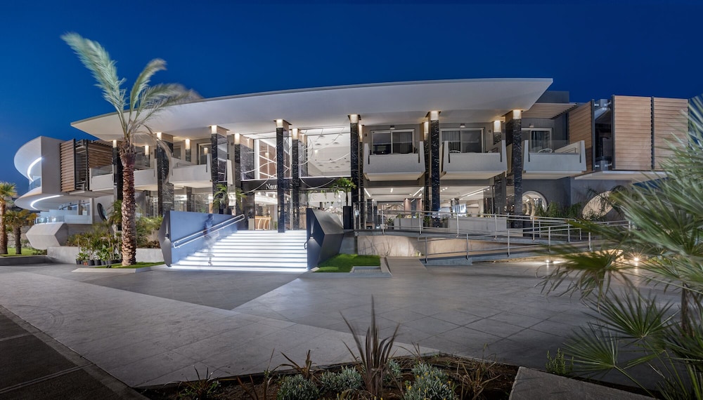 Nautilux Rethymno by Mage Hotels — Hotel building in Rethymnon