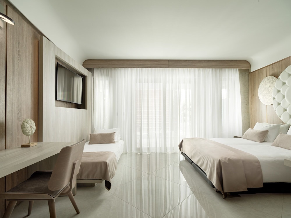 Nautilux Rethymno by Mage Hotels — Hotel rooms in Rethymnon