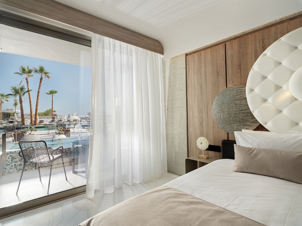 Nautilux Rethymno by Mage Hotels — Hotel rooms in Rethymnon