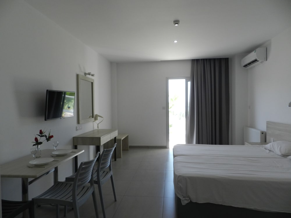 Evabelle Napa Hotel Apartments — Hotel rooms in Ayia Napa, Famagusta Region