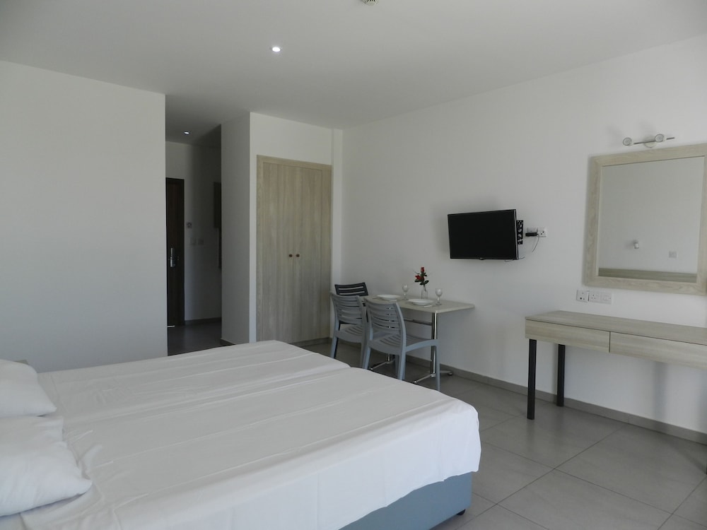 Evabelle Napa Hotel Apartments — Hotel rooms in Ayia Napa, Famagusta Region
