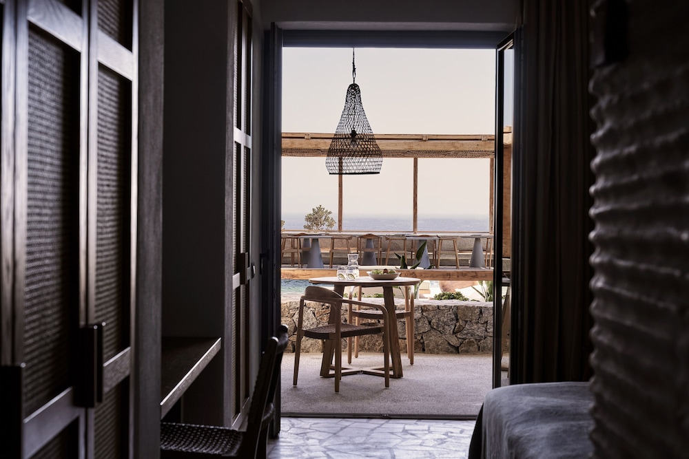 Archipelagos All Suites — Hotel rooms in Elia, South Aegean