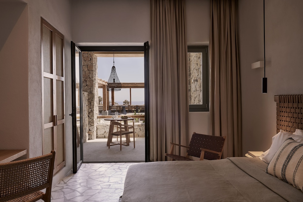 Archipelagos All Suites — Hotel rooms in Elia, South Aegean