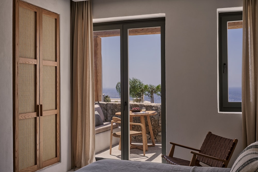 Archipelagos All Suites — Hotel rooms in Elia, South Aegean