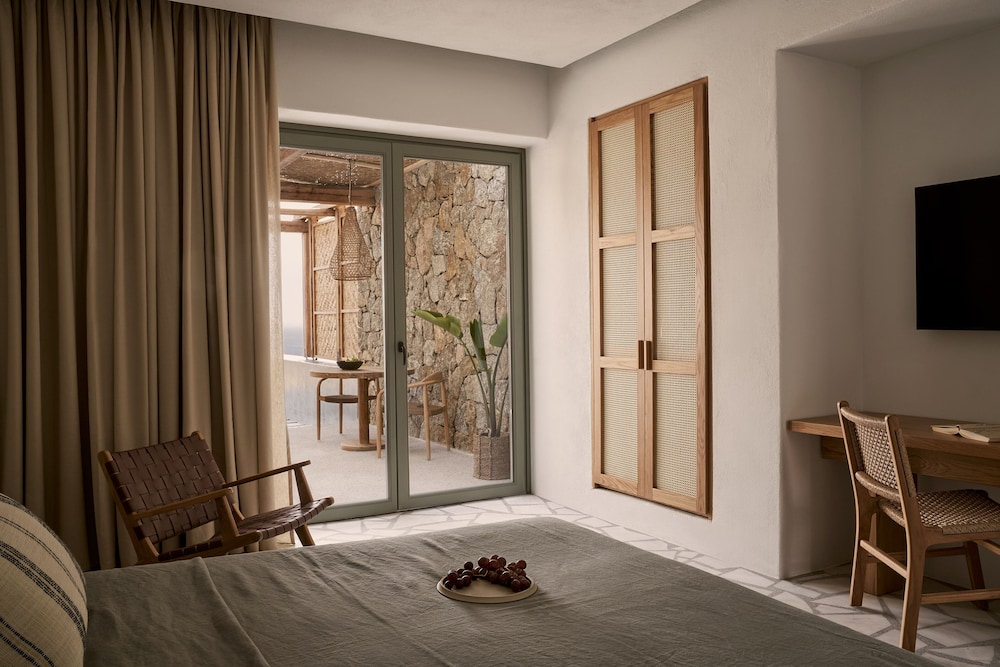 Archipelagos All Suites — Hotel rooms in Elia, South Aegean