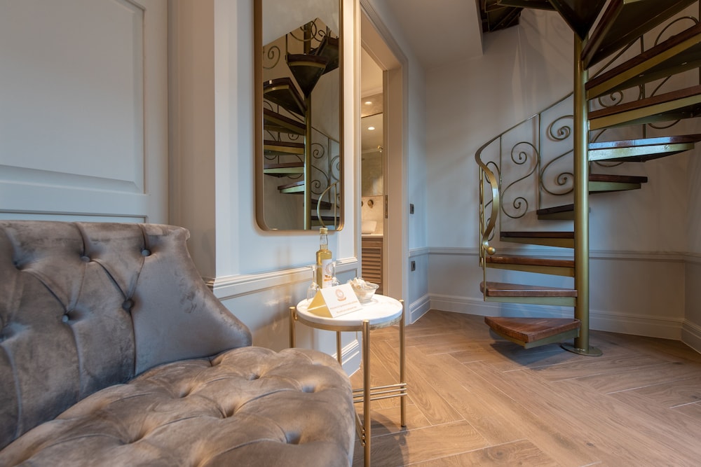 Capolavoro Suites — Hotel rooms in Zante Town, Ionian Islands