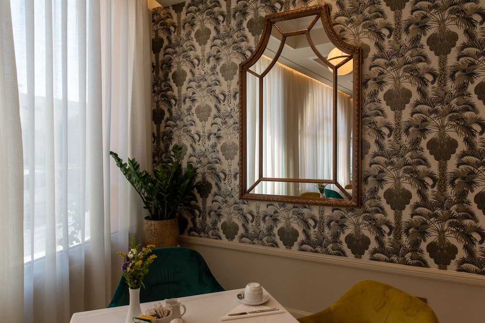 Capolavoro Suites — Restaurant & bars in Zante Town, Ionian Islands