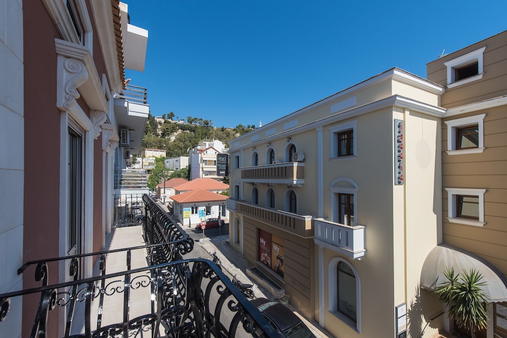 Capolavoro Suites — Hotel building in Zante Town, Ionian Islands