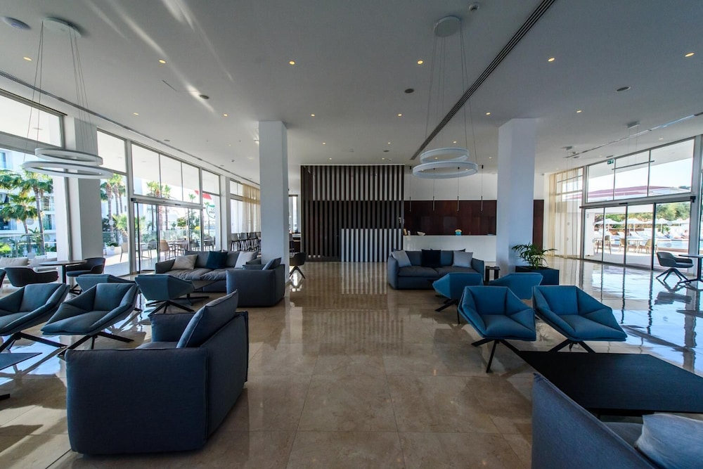 Eleana Hotel — Hotel building in Ayia Napa, Famagusta Region