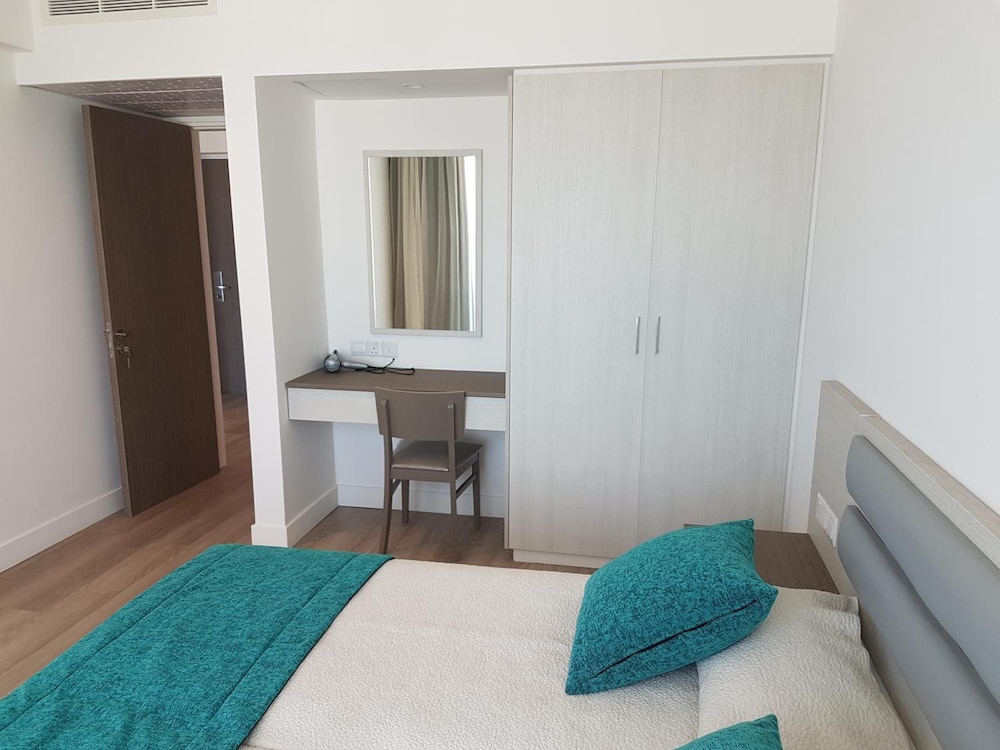 Melini Hotel Suites — Hotel rooms in Protaras, Famagusta Region
