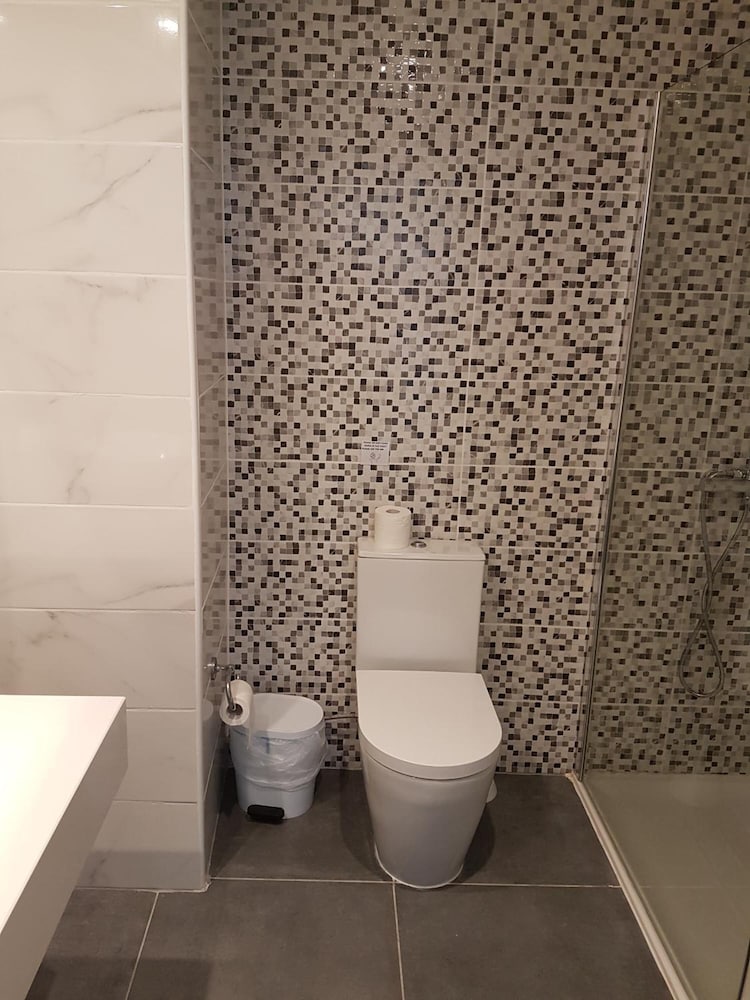 Melini Hotel Suites — Hotel rooms in Protaras, Famagusta Region
