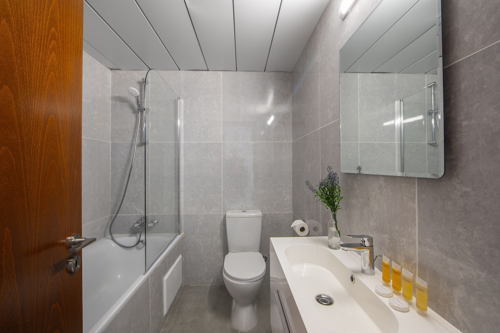 Kapetanios Limassol Hotel — Hotel rooms in Limassol, Limassol Region
