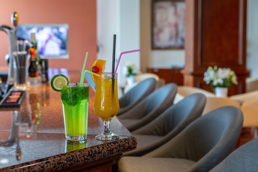 Kapetanios Limassol Hotel — Restaurant & bars in Limassol, Limassol Region
