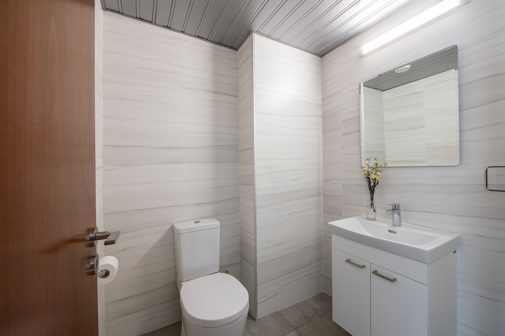Kapetanios Limassol Hotel — Hotel rooms in Limassol, Limassol Region