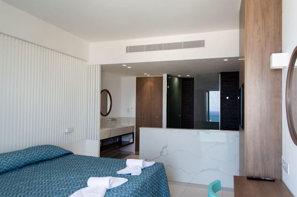 Mandali Hotel — Hotel rooms in Protaras, Famagusta Region