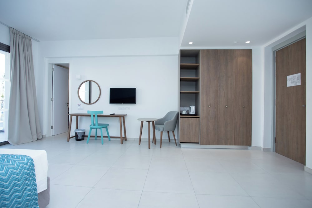 Mandali Hotel — Hotel rooms in Protaras, Famagusta Region