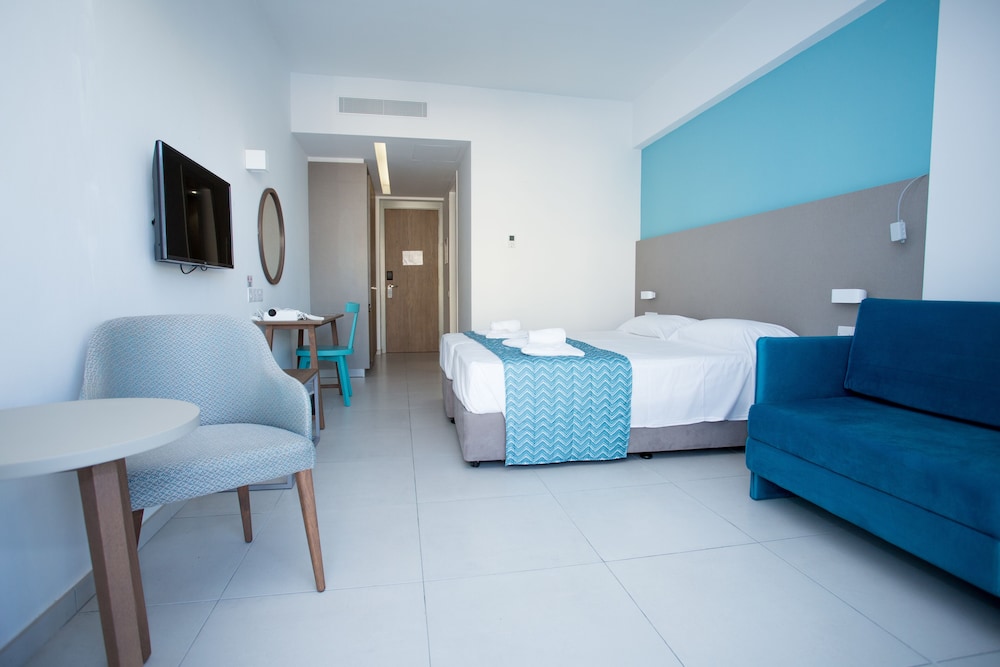 Mandali Hotel — Hotel rooms in Protaras, Famagusta Region