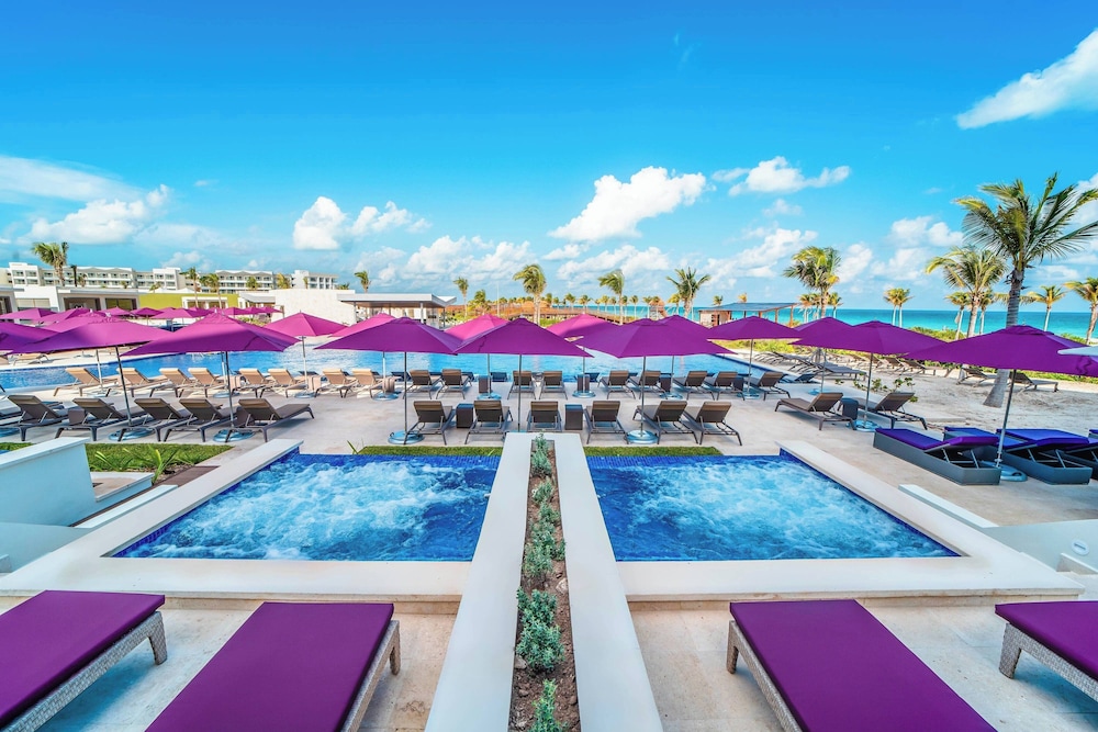 Planet Hollywood Cancun Adult Scene by Royalton, An Autograph Collection® All-Inclusive Resort - Adults Only — Swimming pool in Cancun, Quintana Roo