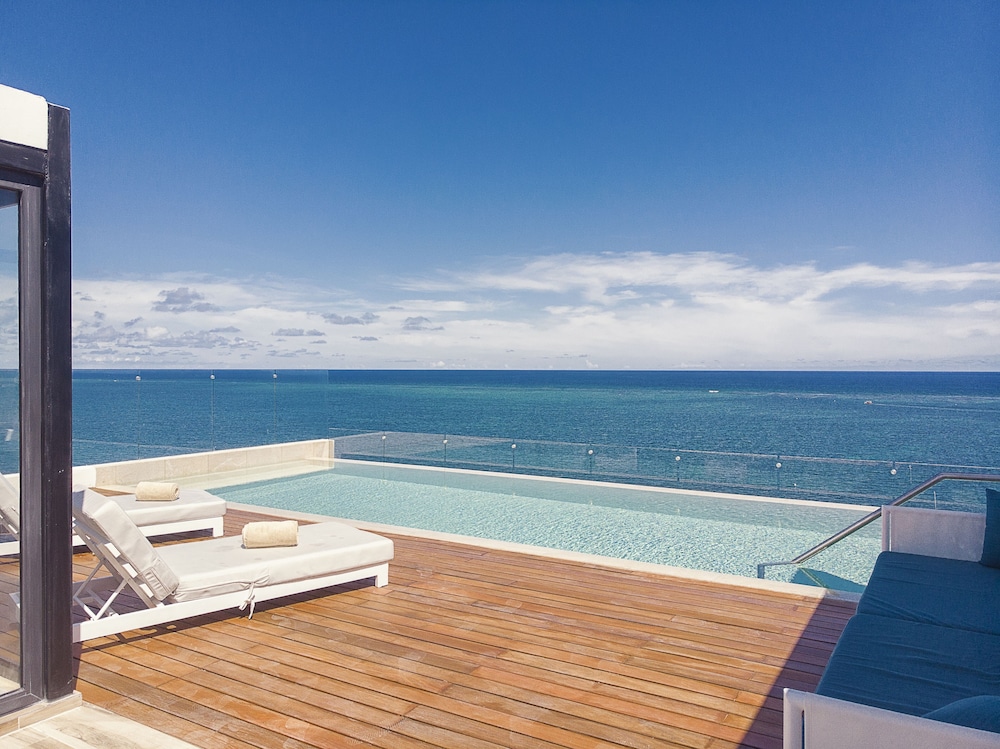 The Fives Oceanfront Riviera Maya - All Inclusive Optional — Swimming pool in Puerto Morelos, Quintana Roo