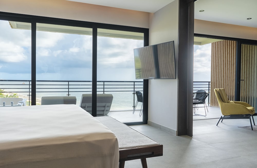 The Fives Oceanfront Riviera Maya - All Inclusive Optional — Hotel rooms in Puerto Morelos, Quintana Roo