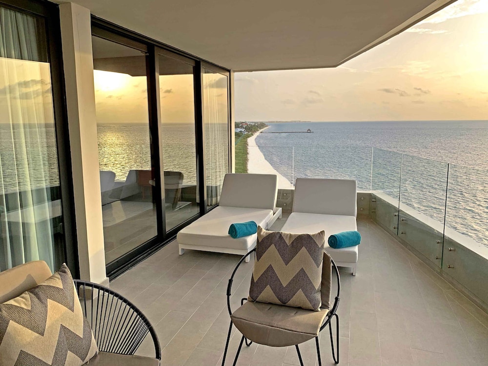 The Fives Oceanfront Riviera Maya - All Inclusive Optional — Hotel rooms in Puerto Morelos, Quintana Roo