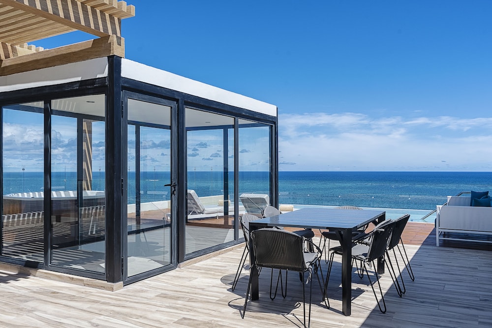 The Fives Oceanfront Riviera Maya - All Inclusive Optional — Hotel building in Puerto Morelos, Quintana Roo